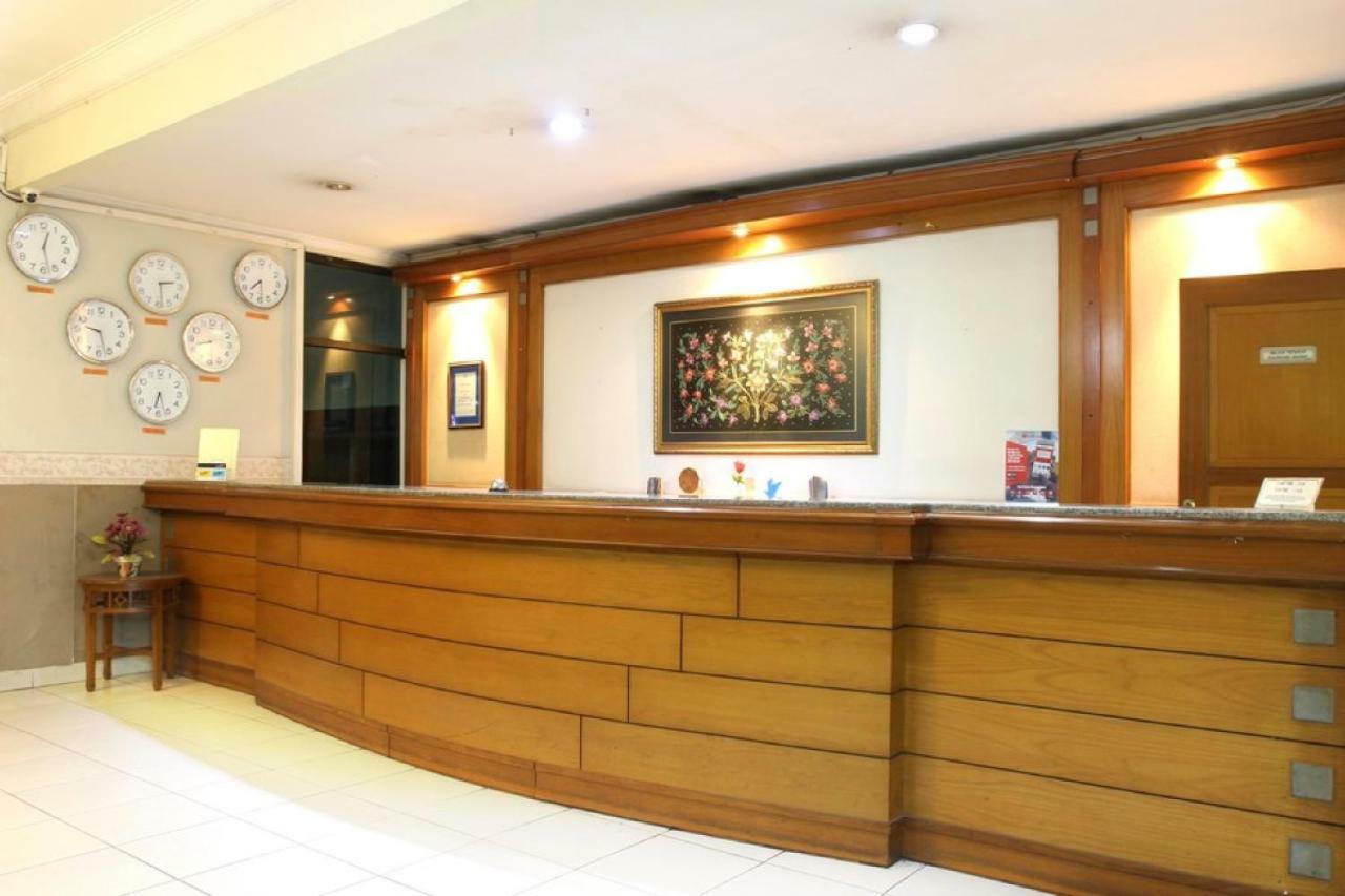 Reddoorz @ Surapati Bandung Exterior foto